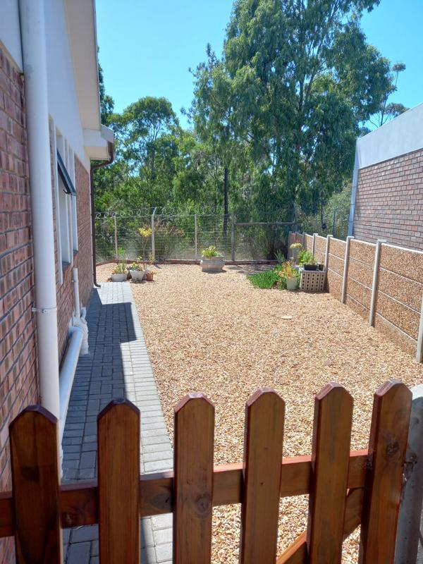 2 Bedroom Property for Sale in Albertinia Western Cape
